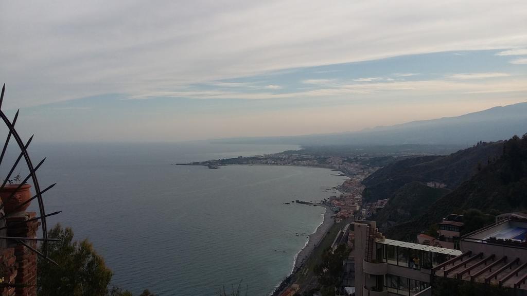 Taormina Rainbow House公寓 外观 照片