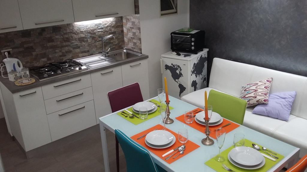 Taormina Rainbow House公寓 外观 照片
